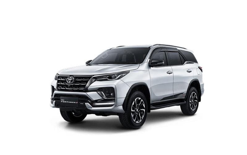 Sewa Toyota Fortuner Batam - SUV 4x4 Tangguh